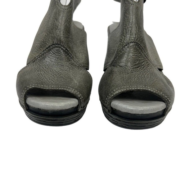 Dansko Vanda Stone Grey Leather Open Toe Wedge Sandals Size 39 US 8.5-9 - Picture 2 of 12